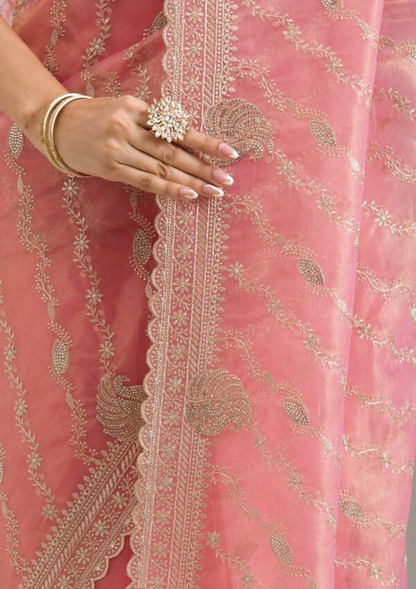 Elegant Pink Zariwork Art Silk Saree for a Touch of Grace - Image 7