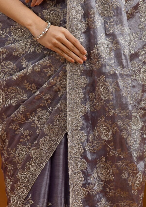 Elegant Grey Tissue Saree with Intricate Zariwork - Image 7