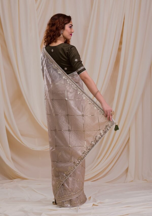 Elegant Beige Gotapatti Organza Saree for a Timeless Look - Image 2