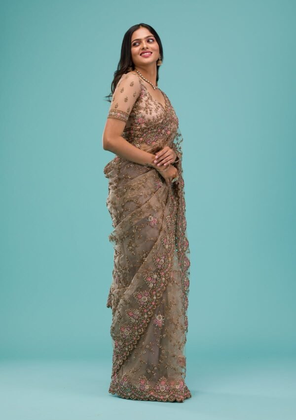 Elegant Beige Zariwork Net Saree - Image 6