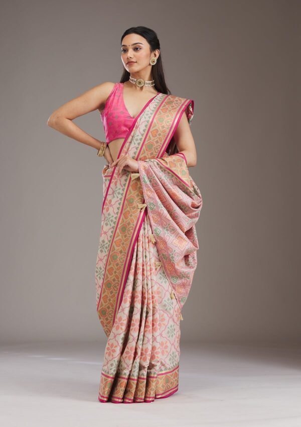 Elegant Cream Art Silk Saree with Exquisite Threadwork