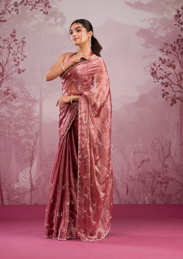Elegant Gold Cutdana Georgette Saree for Stunning Occasions - Image 4