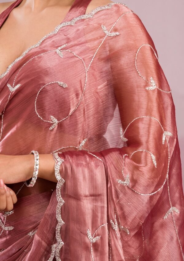 Elegant Gold Cutdana Georgette Saree for Stunning Occasions - Image 7