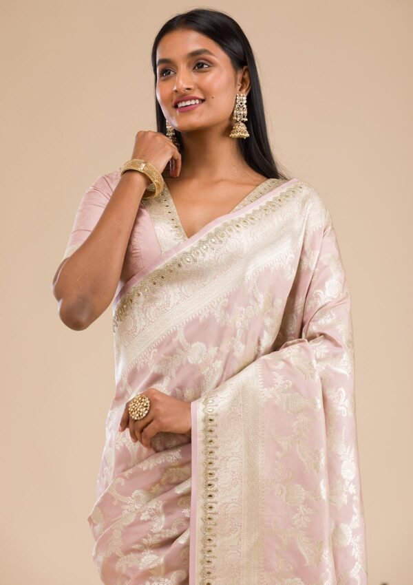 Elegant Lavender Banarasi Silk Saree with Intricate Zariwork - Image 7