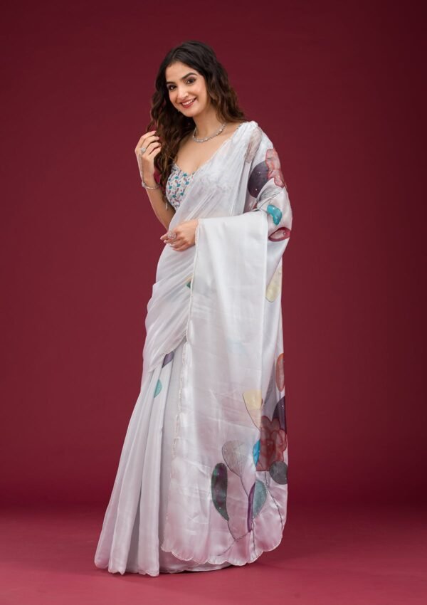 Elegant Light Grey Printed Tissue Saree for Effortless Style - Image 4