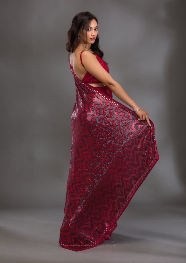 Elegant Maroon Georgette Saree with Sparkling Sequins - Image 2