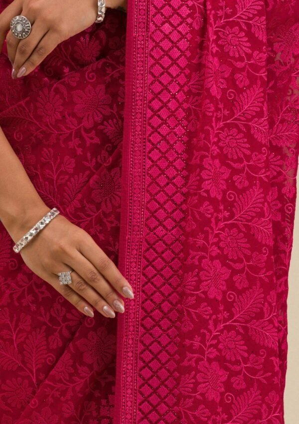 Elegant Maroon Georgette Saree with Intricate Threadwork - Image 7