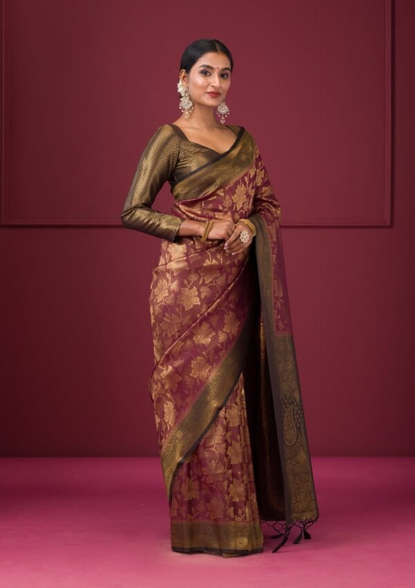 Elegant Maroon Soft Silk Saree with Intricate Zari Work - Image 5