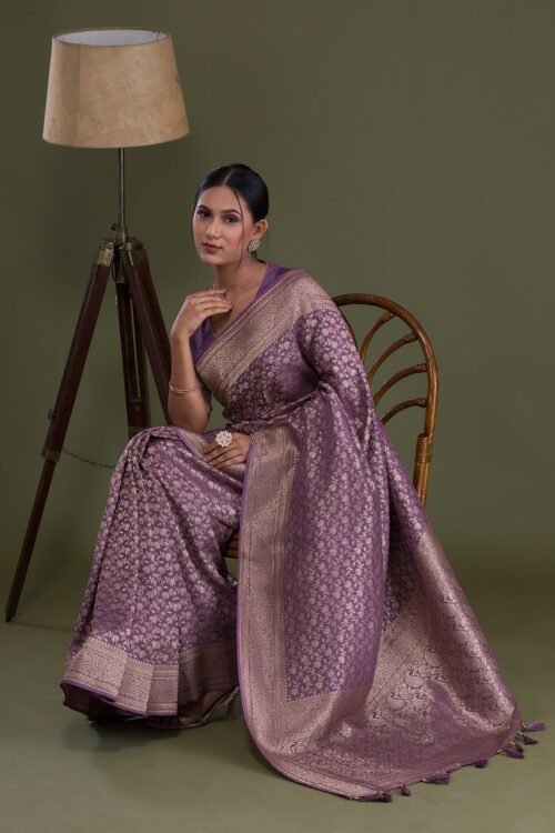 Elegant Mauve Banarasi Silk Saree with Exquisite Zariwork