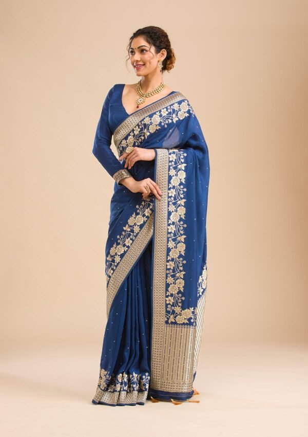 Elegant Navy Blue Banarasi Silk Saree with Exquisite Zari Work - Image 5