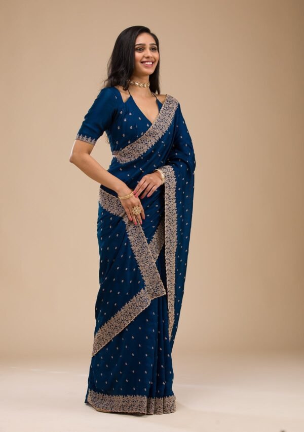Elegant Navy Blue Soft Silk Saree with Exquisite Zari Work - Image 4