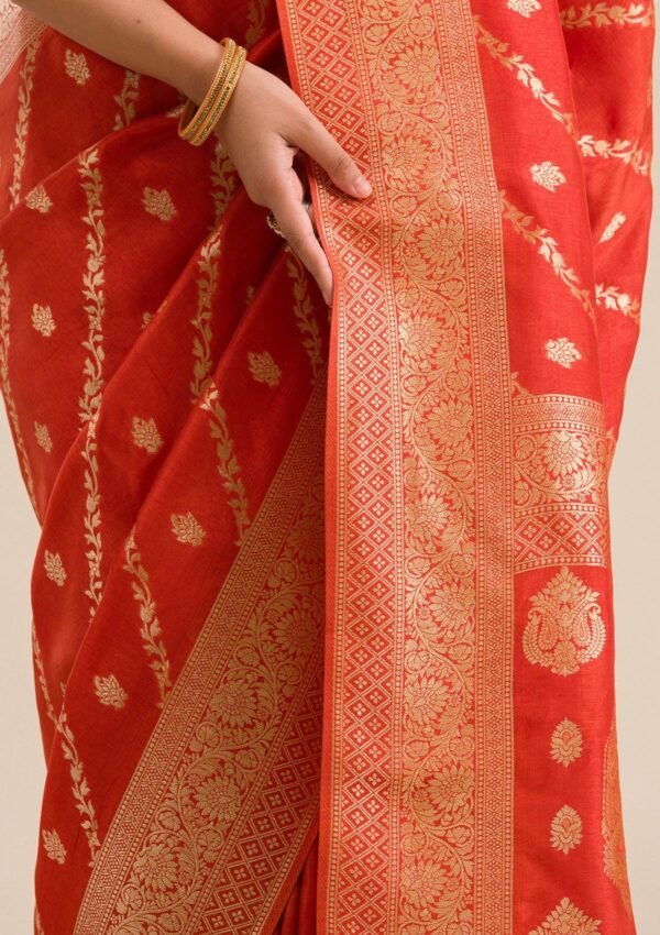 Elegant Orange Semi Crepe Saree with Stunning Zari Work - Image 7
