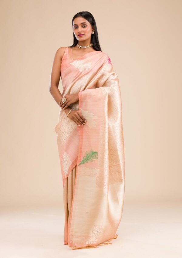 Elegant Peach Soft Silk Saree with Exquisite Zariwork - Image 6