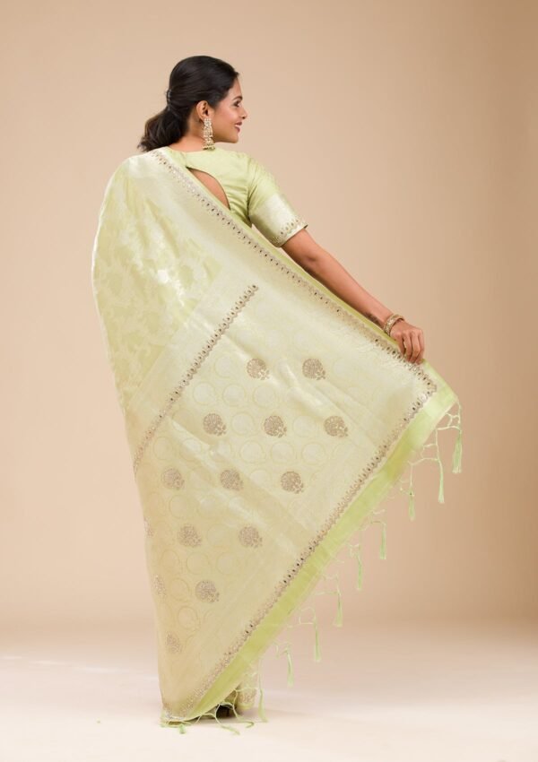 Elegant Pista Green Soft Silk Saree with Exquisite Zari Work - Image 2