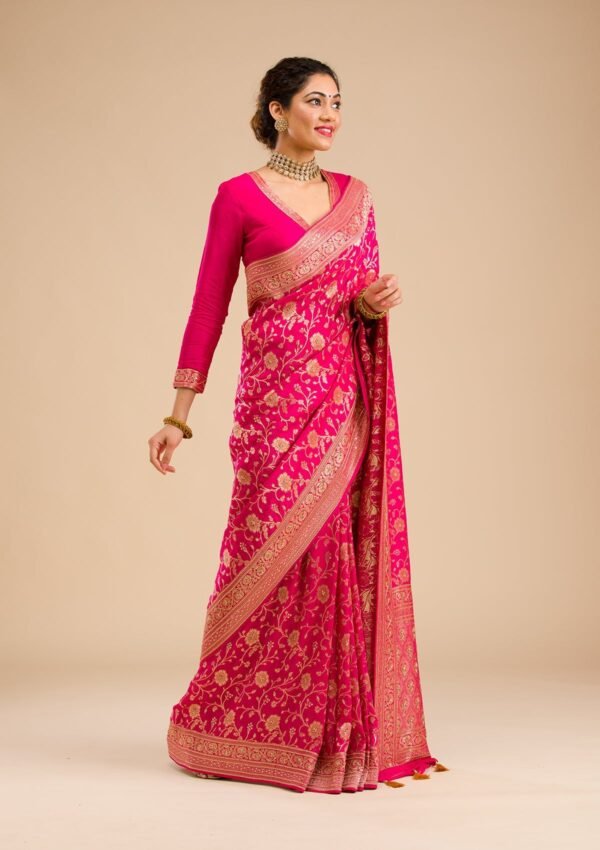 Elegant Rani Pink Banarasi Silk Saree with Exquisite Zari Work - Image 5