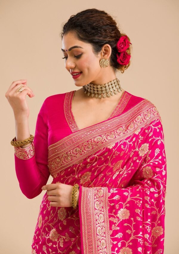 Elegant Rani Pink Banarasi Silk Saree with Exquisite Zari Work - Image 3