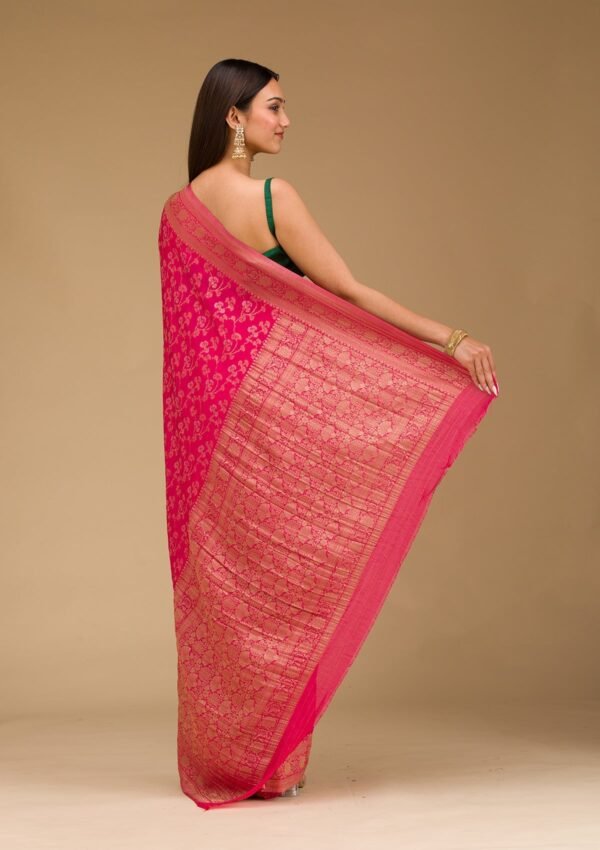 Exquisite Rani Pink Georgette Saree with Elegant Zari Work - Image 2
