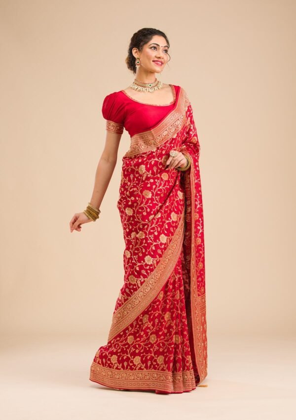 Elegant Red Banarasi Silk Saree with Intricate Zari Work - Image 6