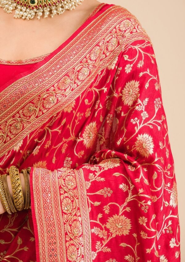 Elegant Red Banarasi Silk Saree with Intricate Zari Work - Image 8