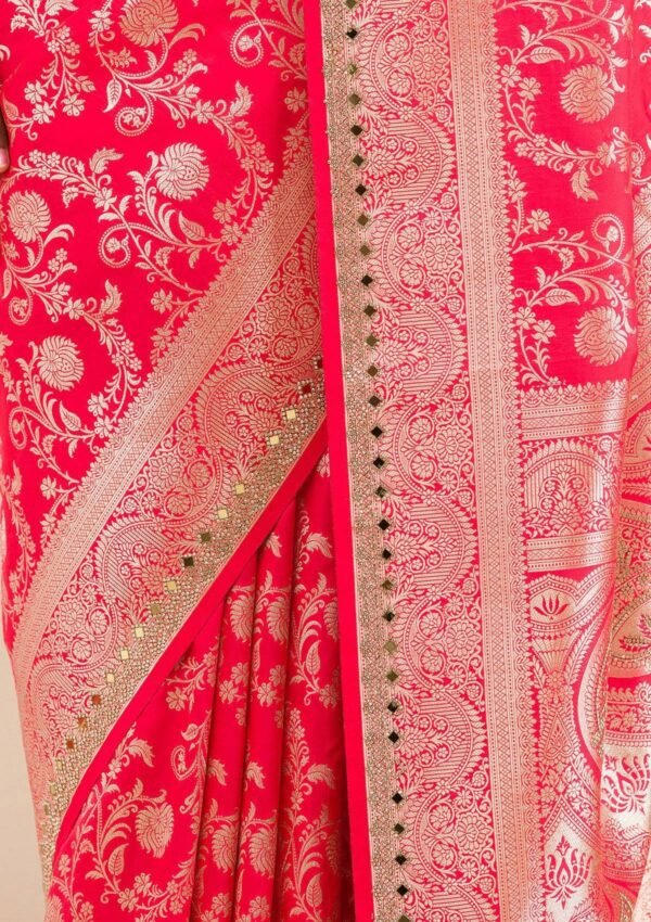 Elegant Red Banarasi Silk Saree with Exquisite Zariwork - Image 7
