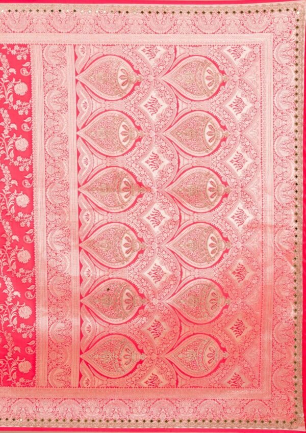 Elegant Red Banarasi Silk Saree with Exquisite Zariwork - Image 8