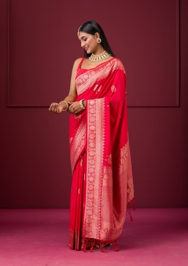 Luxurious Soft Silk Saree with Elegant Red Zariwork - Image 3