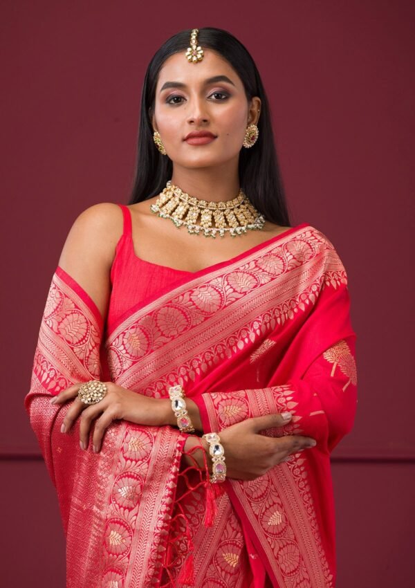 Luxurious Soft Silk Saree with Elegant Red Zariwork - Image 7
